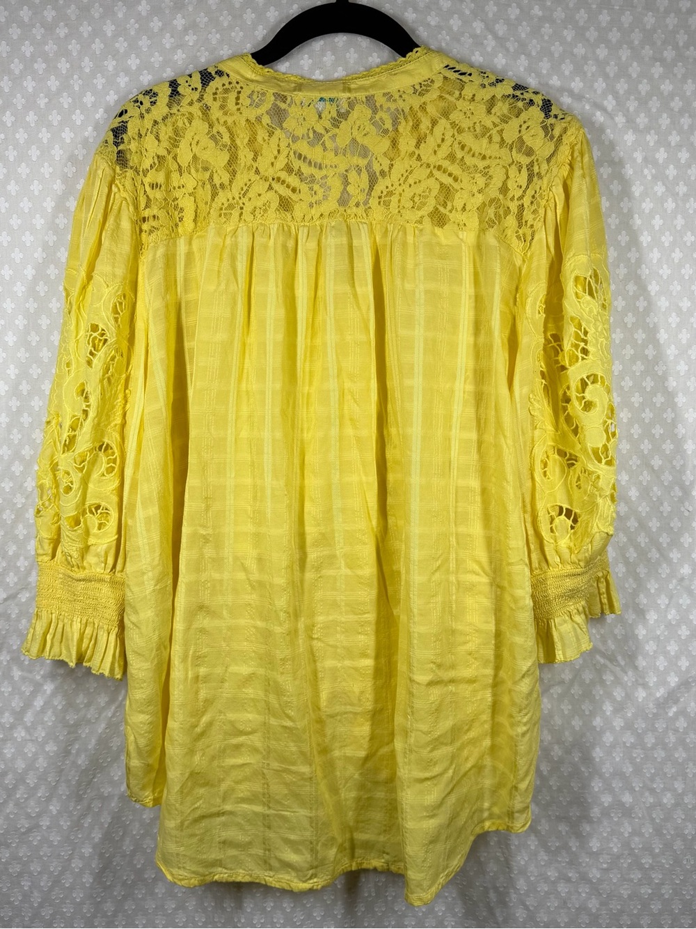 Sundance Yellow Lace Floral Garbo Button Up Top - Picture 6 of 6